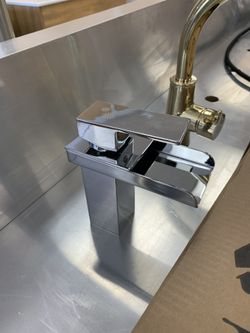 Faucet on sale water fall