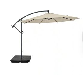 Brand new patio umbrella / canteliver