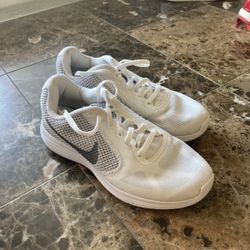 Women Nikes