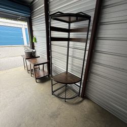 Corner Shelf with shoe bench