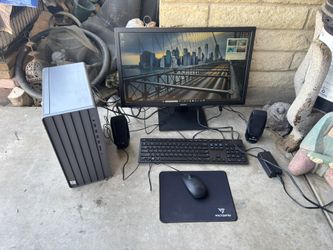 HP ENVY PC i5 COMPUTER 