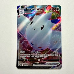 Togekiss VMAX 141/185 Vivid Voltage Pokemon Card
