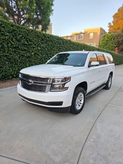 2016 Chevrolet Suburban $12,400