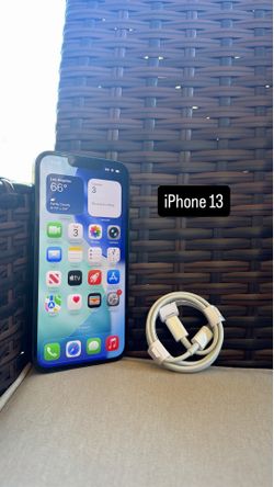 iPhone 13 128gb. Like New And Unlocked!