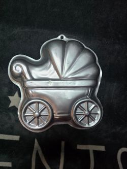 Vintage Wilton Baby Carriage Cake Pan