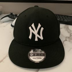 Hat for sale