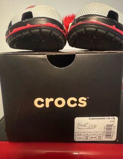 Crocs IT Pennywise Classic Clog Size M6/W8