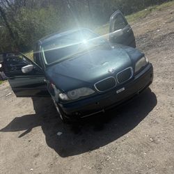 2003 BMW 325i