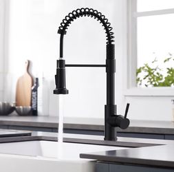 Kitchen Faucet with Pull Down Sprayer Single Hole BLACK