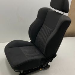 Passenger/RH Side Dodge Charger Chair 