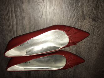 Red Guess flat shoes