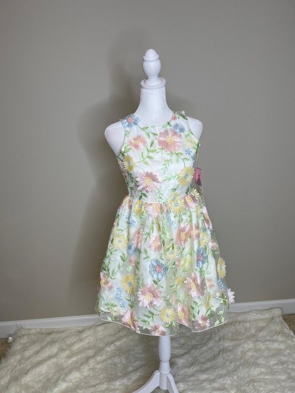Girl's Party Dress