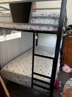 twin bunkbed