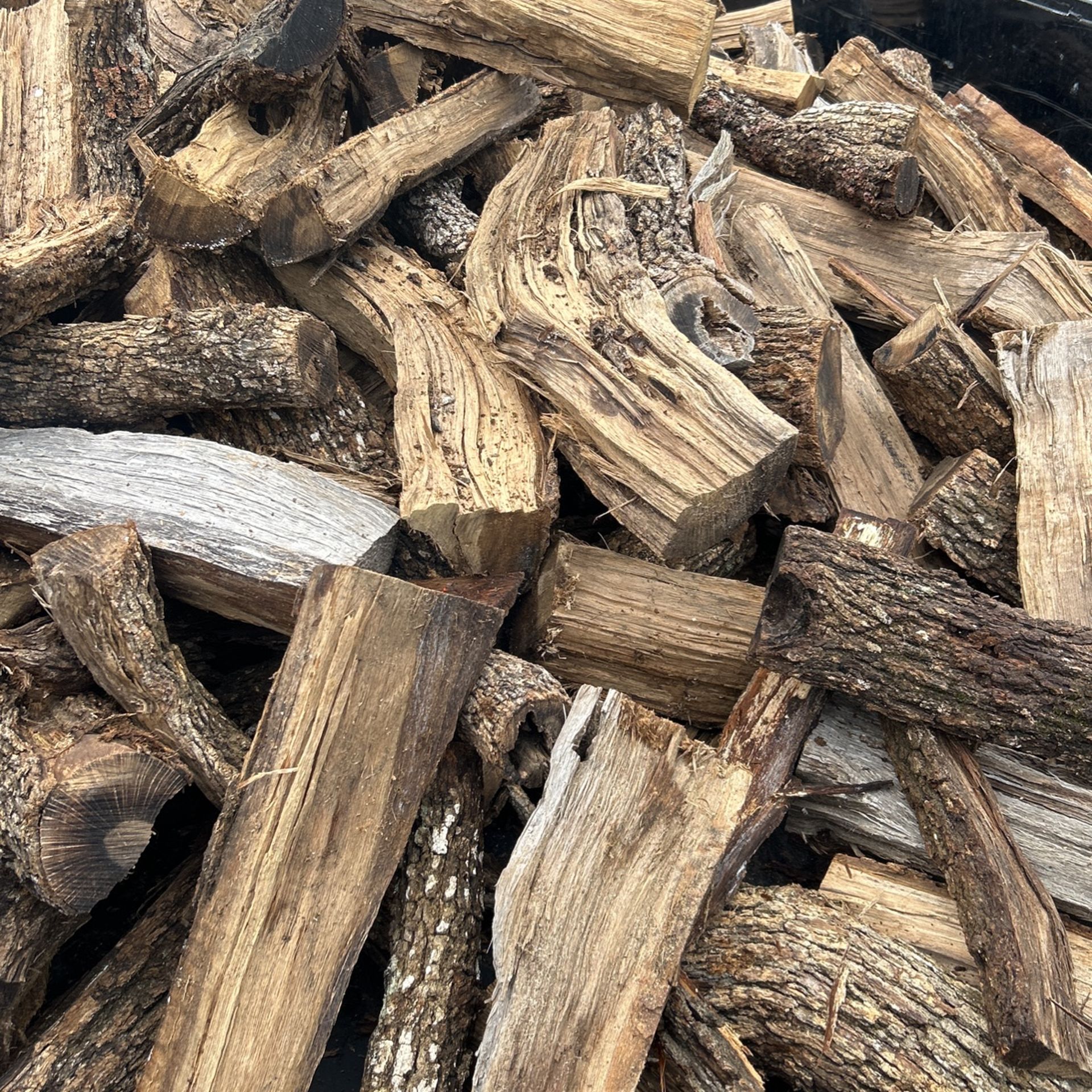 Firewood Oak And Mesquite Seasoned Ready To Burn $200 Per Pallet