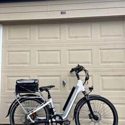Rad Power Bikes RadCity 5 Plus Step-Thru Electric Commuter Bike E-bike Bicycle