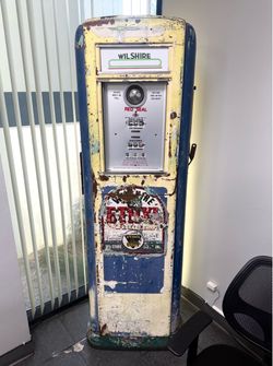 1940s red seal gas company gas pump in working condition