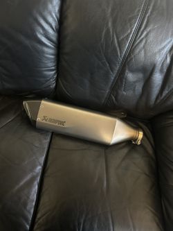BMW S1000RR OEM ORIGINAL AKRAPOVIC EXHAUST LIKE NEW