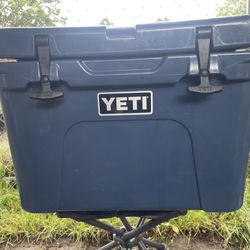 Yeti Tundra 35 Cooler