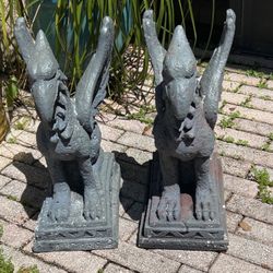 20 Inch Pair Of Griffin Statues Halloween Castle Gothic Decor