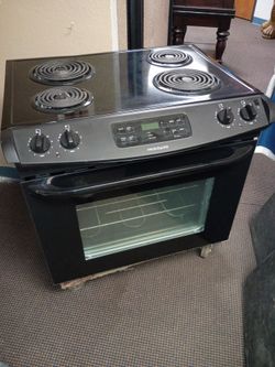 Frigidaire Stove/Oven