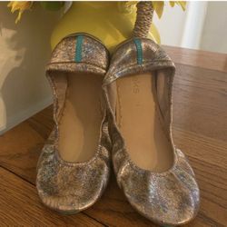 Size 10 EEUC Lovestrucks