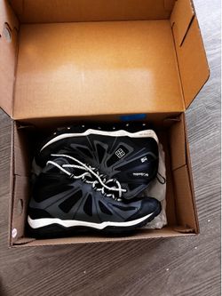 Columbia Women’s Hiking Boots Size 9 - Excellent Condition