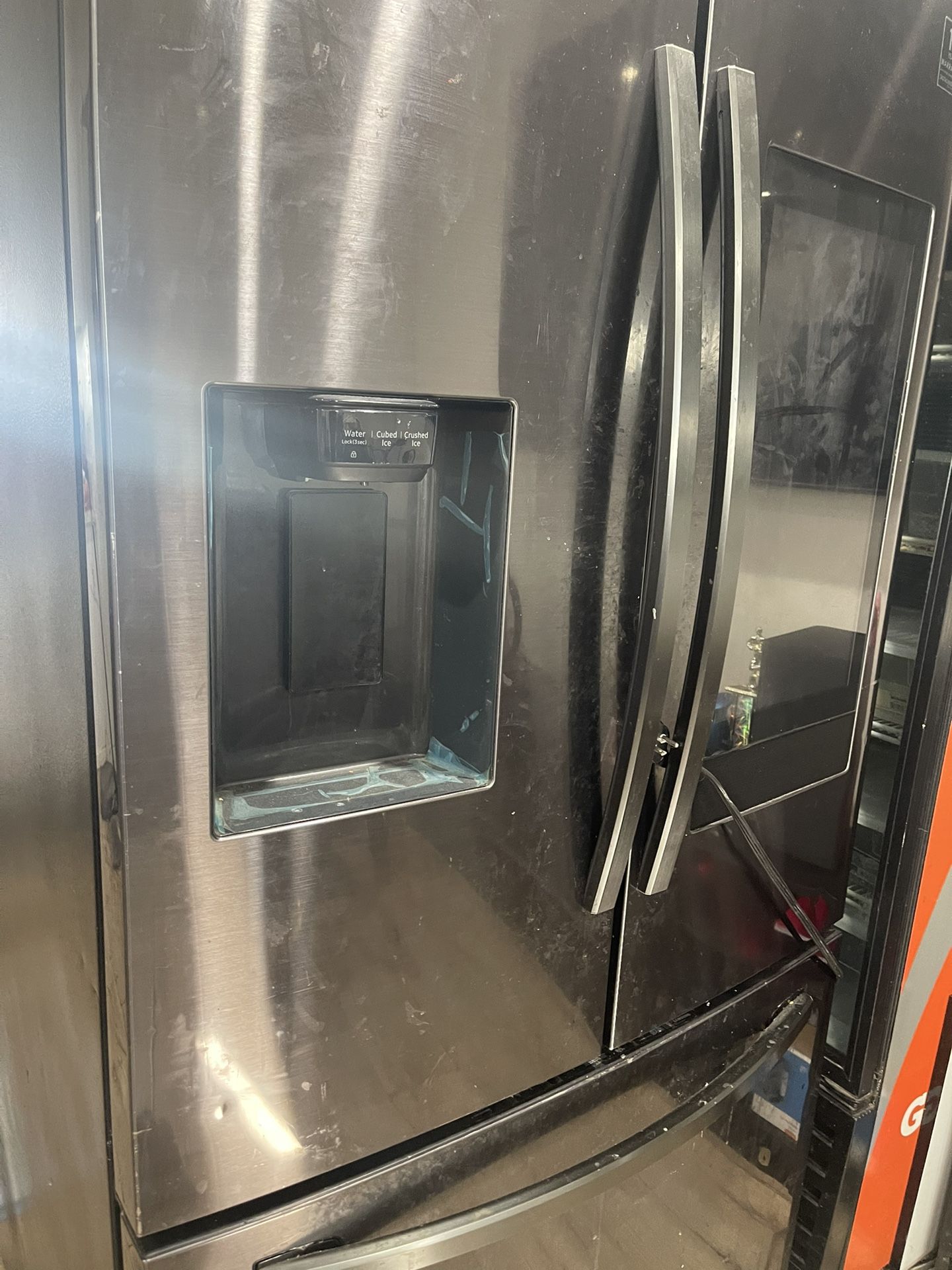 Samsung Digital Screen Wifi Model: RF27T5501SG