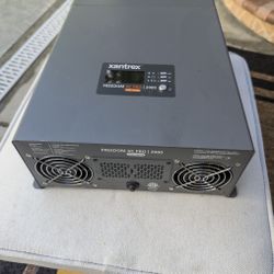 Xantrex Freedom XC Pro 2000 Inverter/Charger