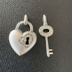 Sterling Silver Diamond Heart Lock And Key Necklace/pendant Set 