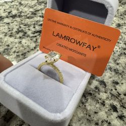 14K Gold 5-Prong 3.0 CT Pear Cut Moissanite Engagement Ring for Women Promise Rings