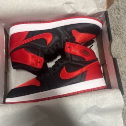 Jordan 1 Retro High OG Satin Bred (PS) Size 2.5y