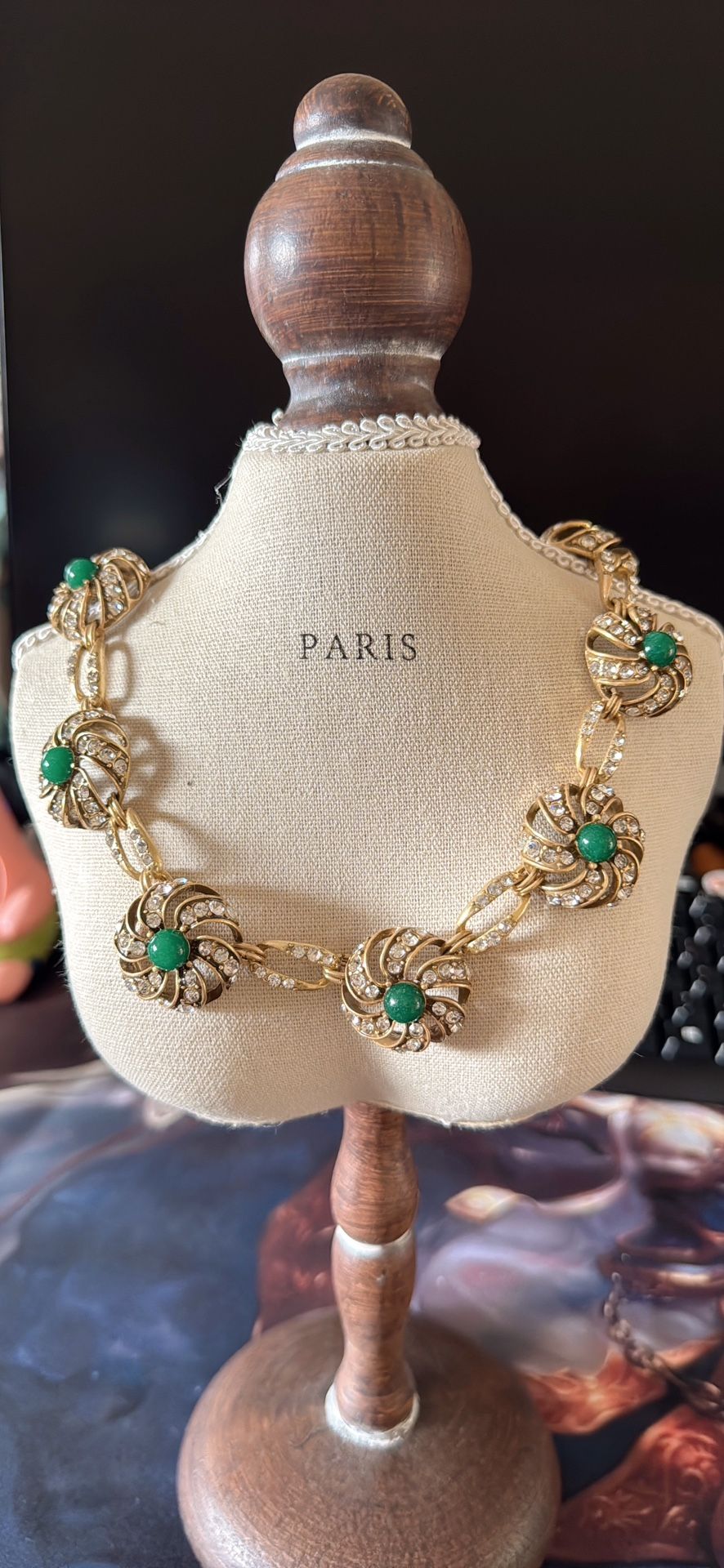 New Beautiful Antique Design Necklace