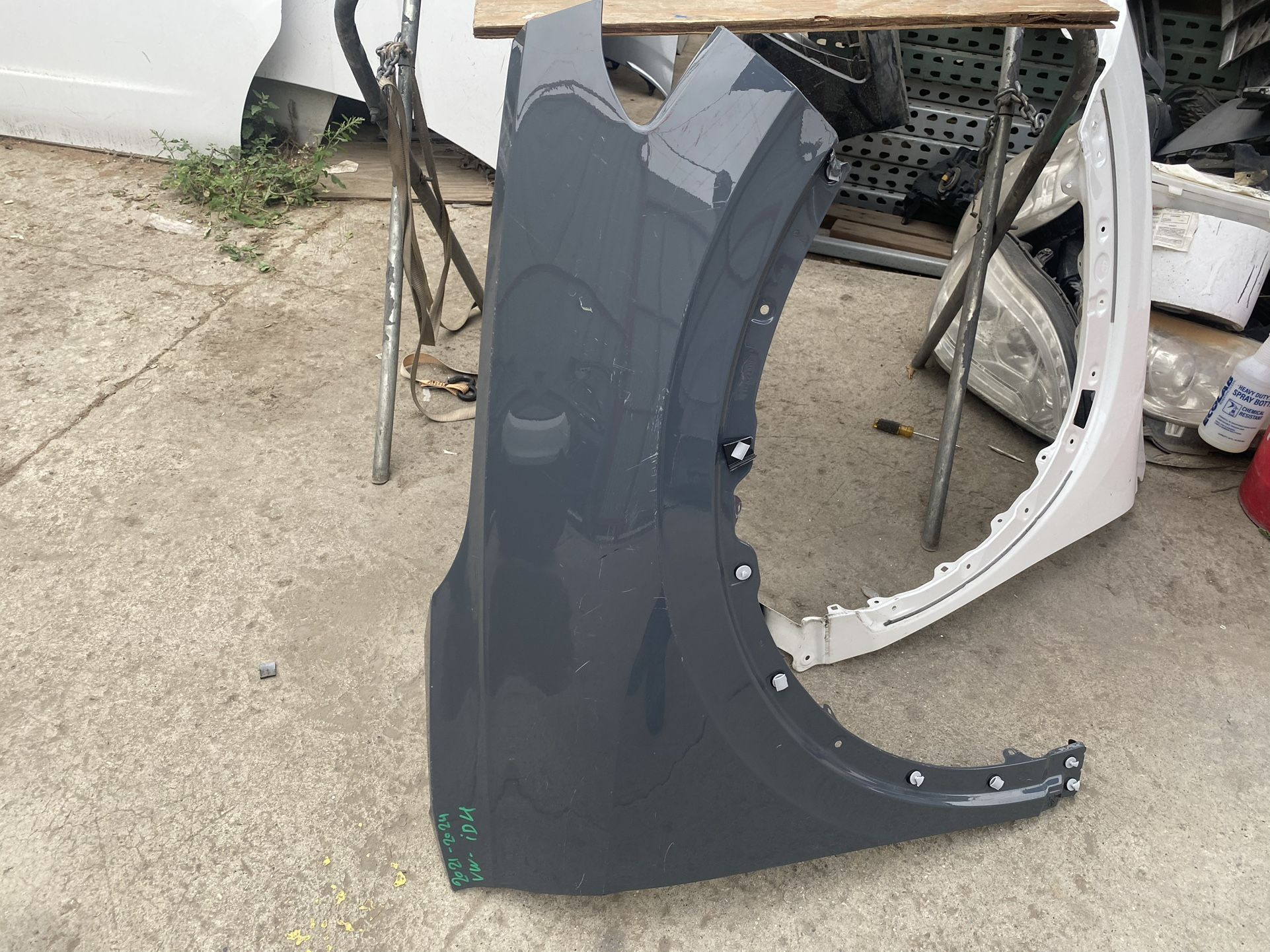 2021-2024 Volkswagen ID4 Right Fender