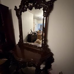 Wood antique table with mirror
