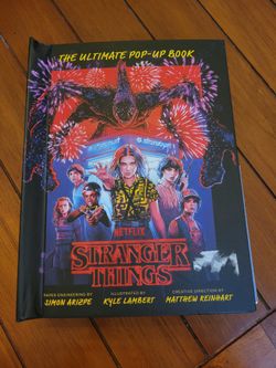 Stranger Things Ultimate Pop-Up Book & Stickers