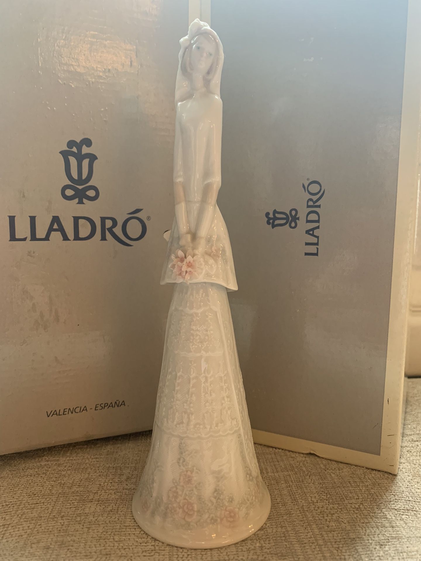Lladro Bride (with bell)
