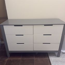 Carter's by Davinci Colby 6-Drawer Double Dresser