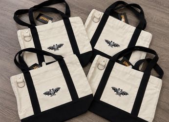 Lot of 4 Spirit Halloween Skeleton Bat Mini Tote Bag 2026 NWT Canvas Bags