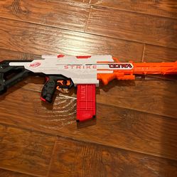 Nerf Ultra Strike Gun