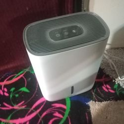 Dehumidifier 