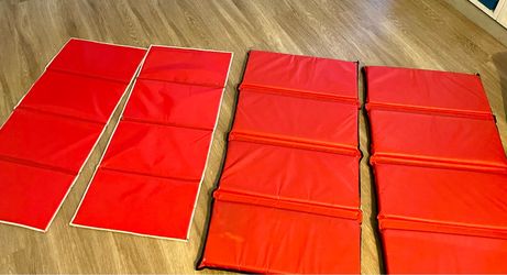4 nap mats. Off Boxelder dr 92563