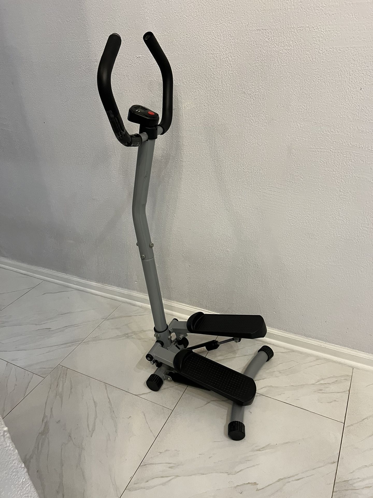 STEP MASTER Workout Machine $180