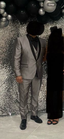 Men’s silver and black 4pc suit