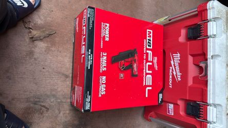 Milwaukee Fuel M18 Framing Nailer 21 () NEW ()