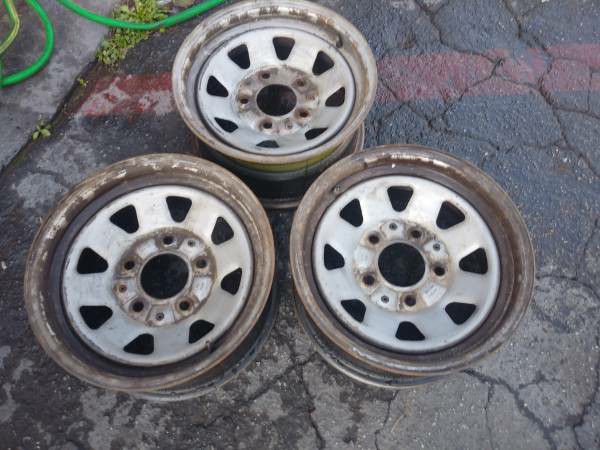 3 wagon wheel style stock Ford rims, 5 on 5.5 fits Dodge 15 inch