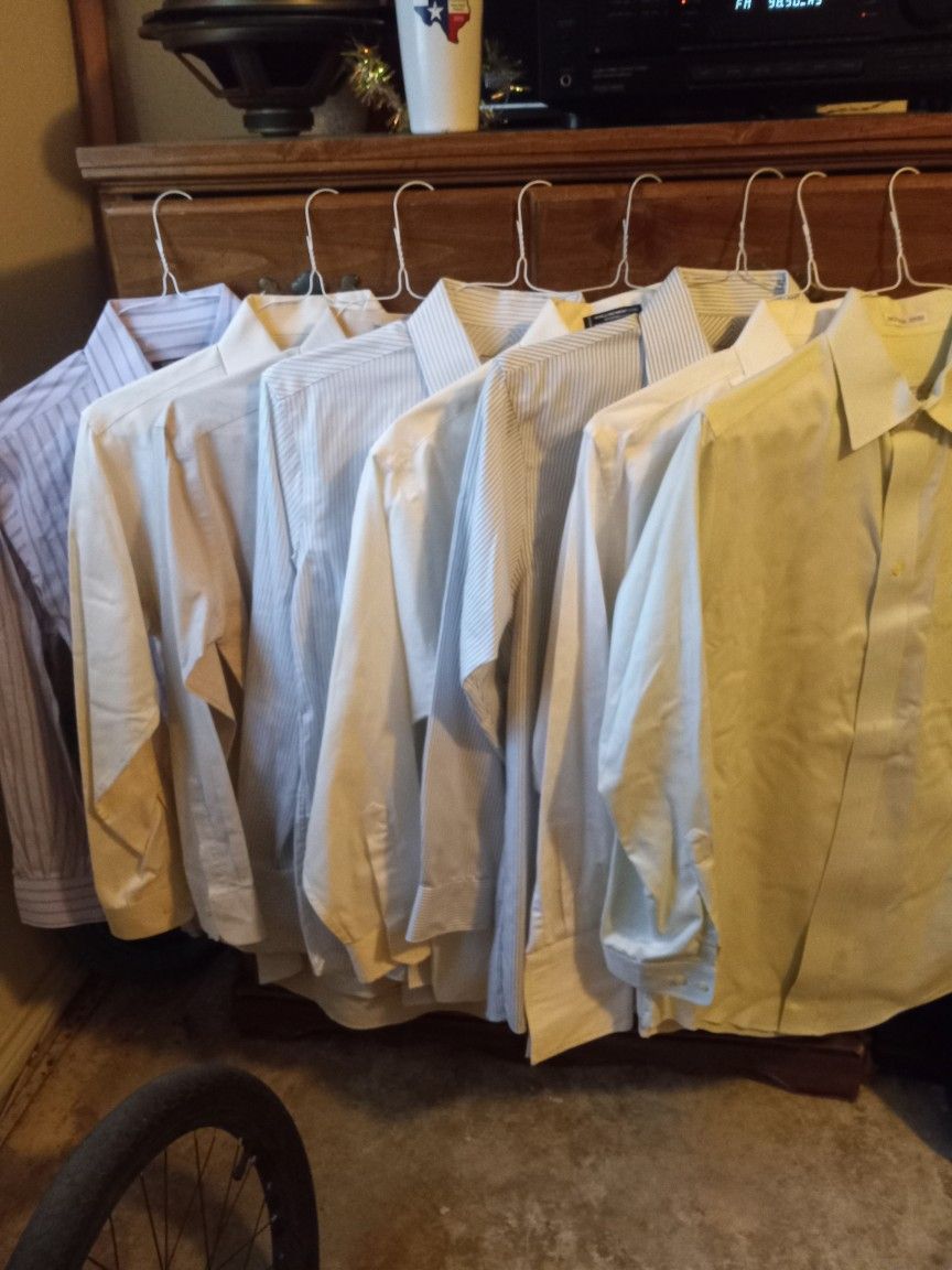 8 Dress Shirts Size 15 32/33 Small/Medium