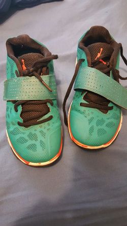 Green you Jordan's in good condition size 4.5y $20