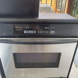 Whirlpool Electric Wall Owen 27.5x27.5