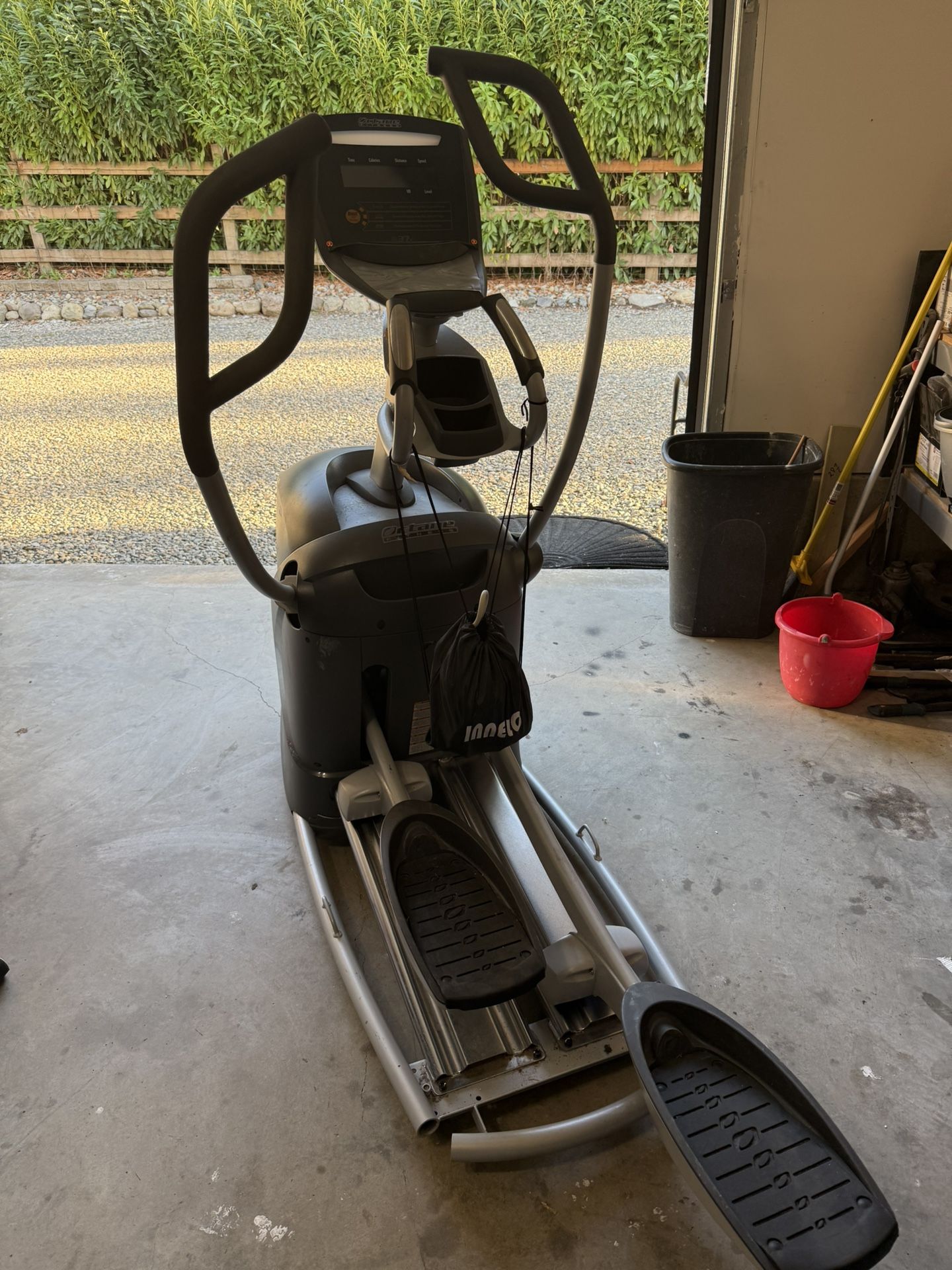 Octane Fitness Eliptical Cross Trainer