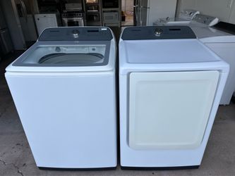 Samsung Washer and Electric Dryer Set (1 month warranty)
